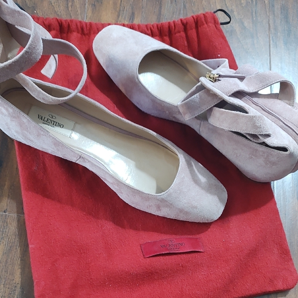 Valentino Women's Pink Suede Ballet Flats